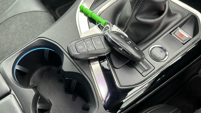 Peugeot 5008 1.2 PureTech GT Line Premium 5dr Petrol Estate